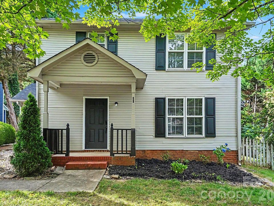 1st image of 8904 Brown Oak Ct