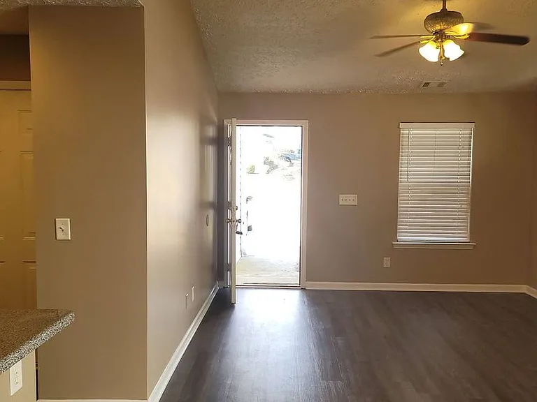 180 Ilex Dr — Photo 16