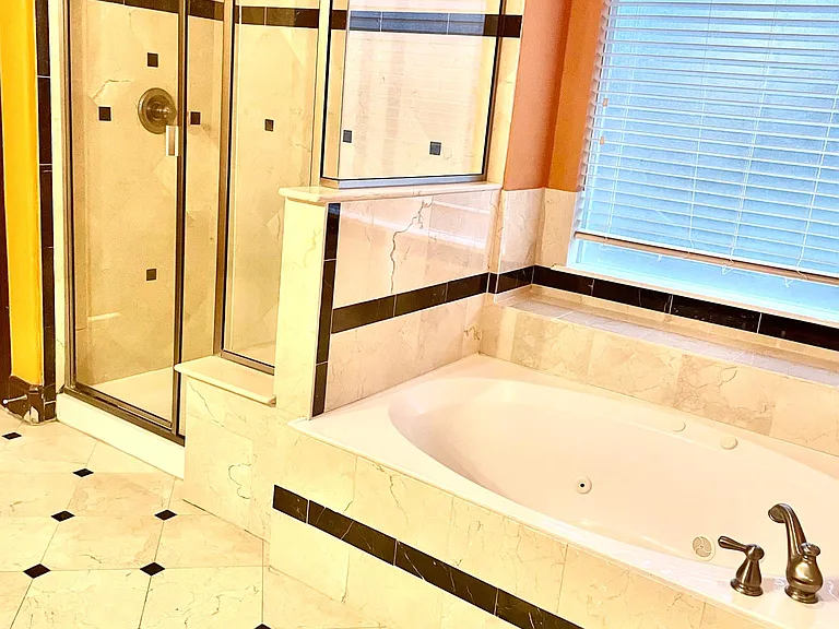 10303 Sandbar Dr — Photo 16