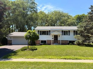 10742 Xerxes Ave S, Bloomington, MN 55431