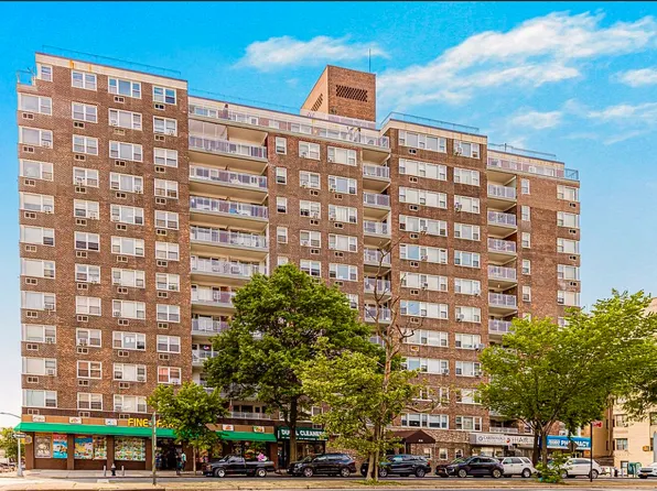 3131 Grand Concourse image 31 of 33