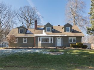 916 Norton Dr, Tallmadge, OH 44278