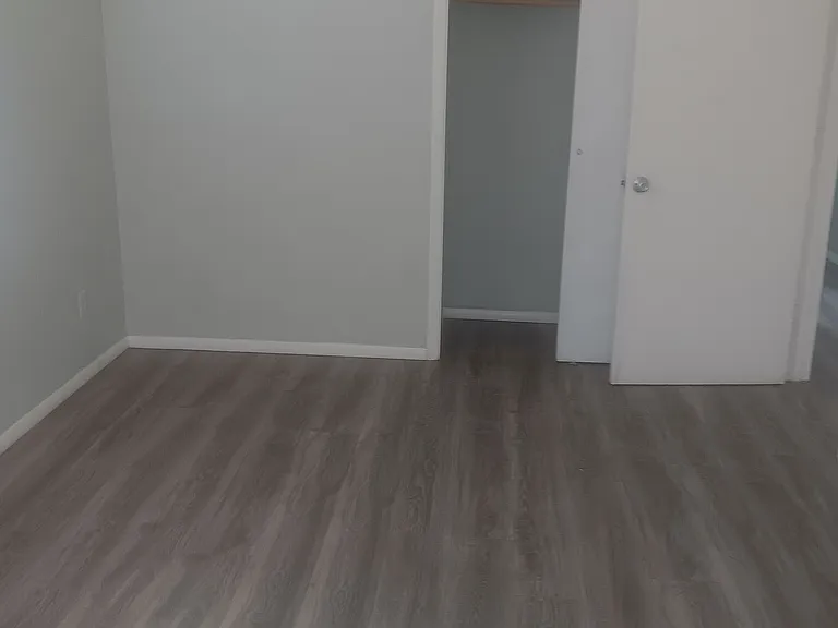 2851 Lake Valley Ave — Photo 12