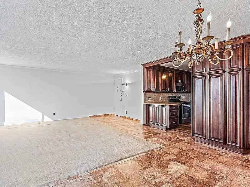 1 bed, 1.0 bath, $1,750 — Photo 2