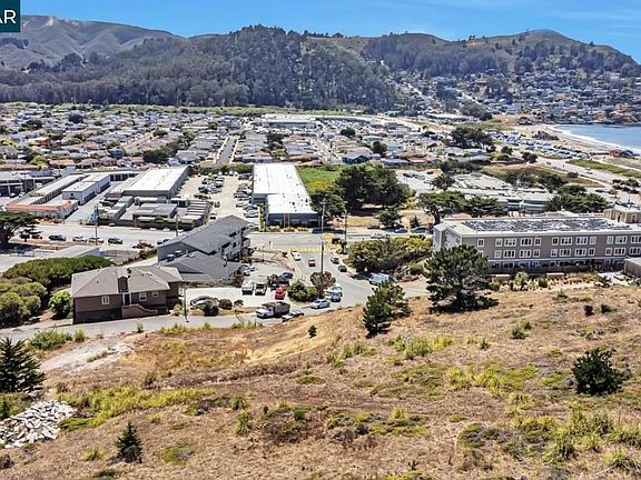 2nd image of 670 Roberts Rd