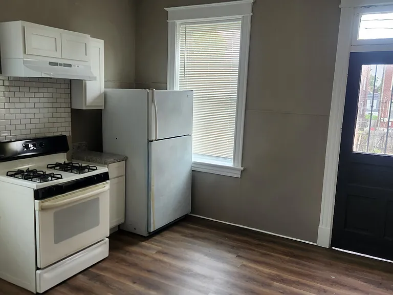 3437 Alberta St #2F — Photo 11