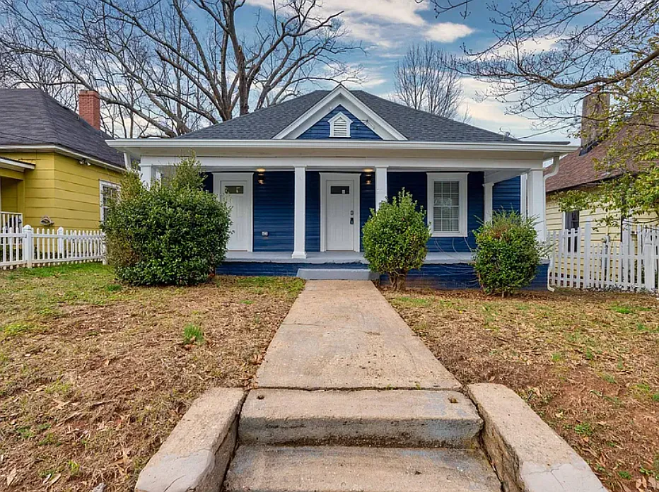 443 Lynch Ave NW