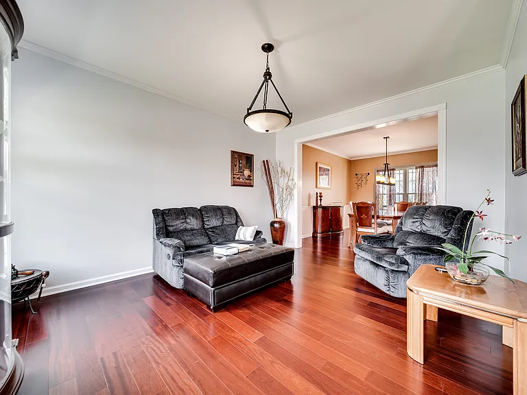 138 Grove Ln S — Photo 11
