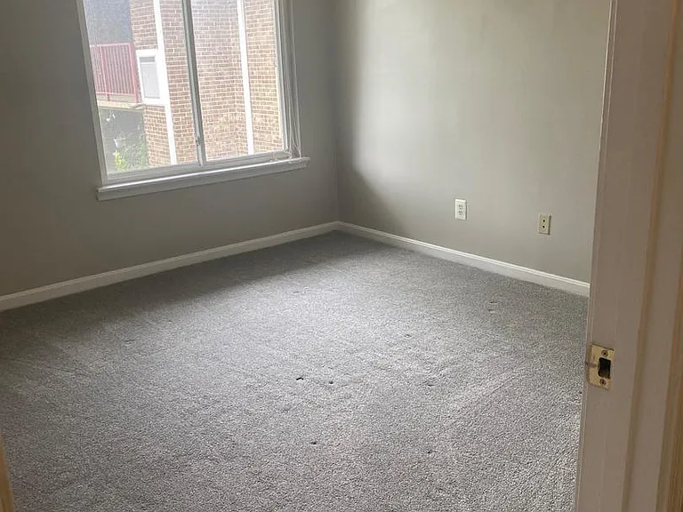4709 Tecumseh St #301 — Photo 14