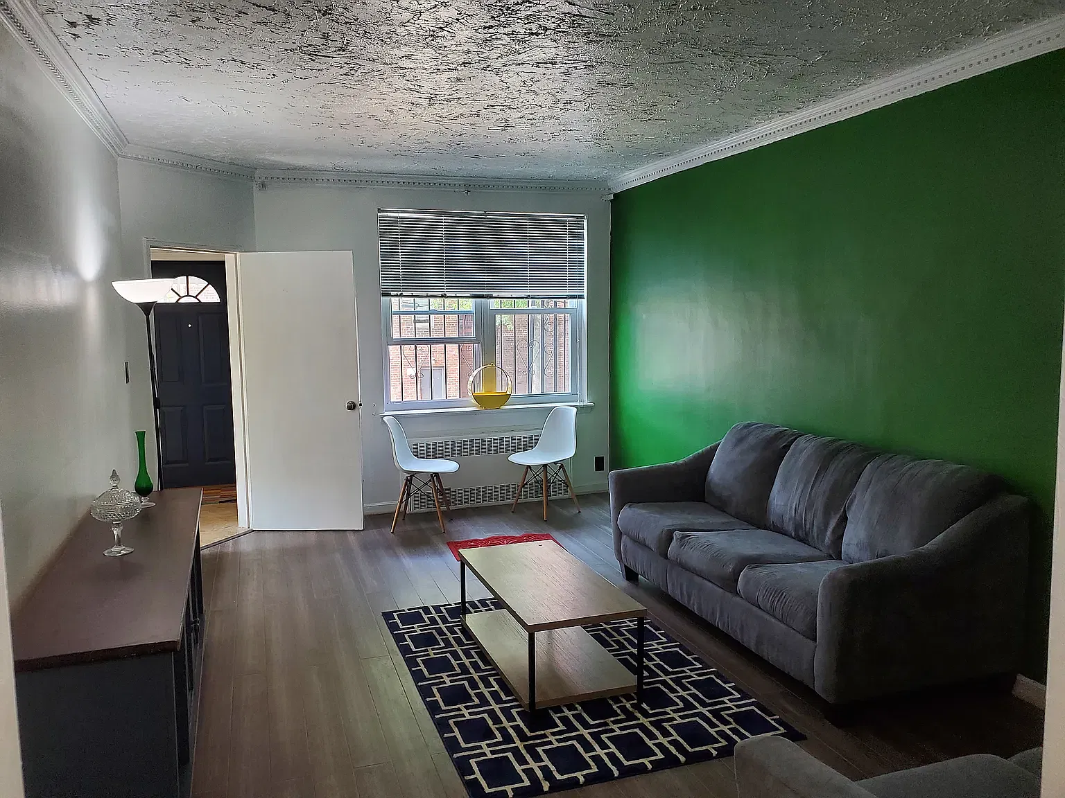 615 East 55th Street — Photo 1