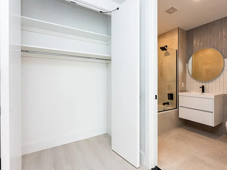 344 Lorimer St #4A — Photo 23