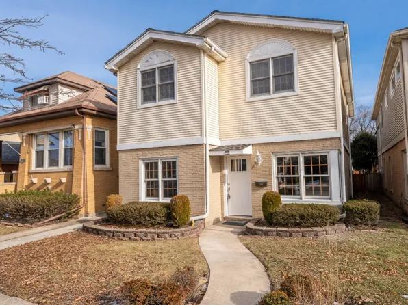 5635 N Kostner Ave, Chicago, IL 60646