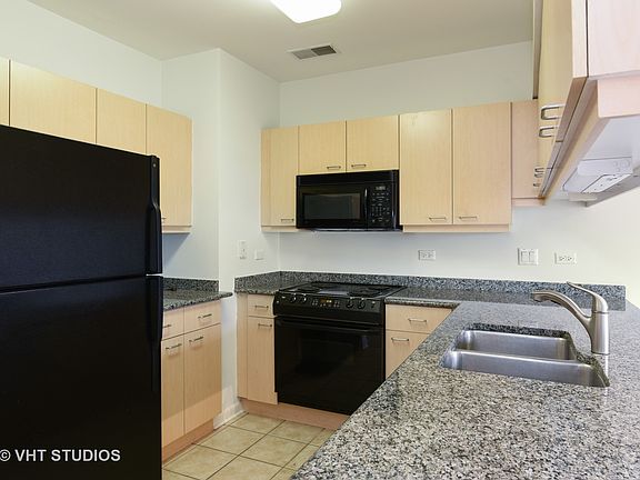 3rd image of 1210 Chicago Ave APT 309B