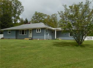 233 Willowbrook Dr, Pulaski, PA 16143