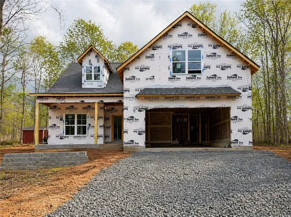 328 Point Rd, Westminster, SC 29693