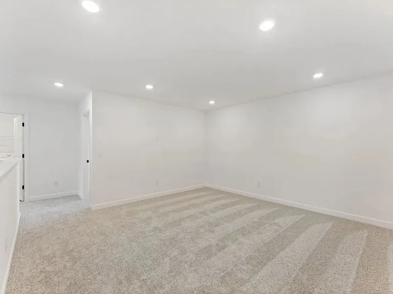 18325 Gladiator Dr — Photo 14
