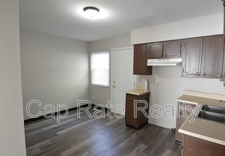 393 Barnett Rd — Photo 6