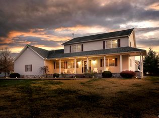 2400 Carriage Ln, Marion, IL 62959