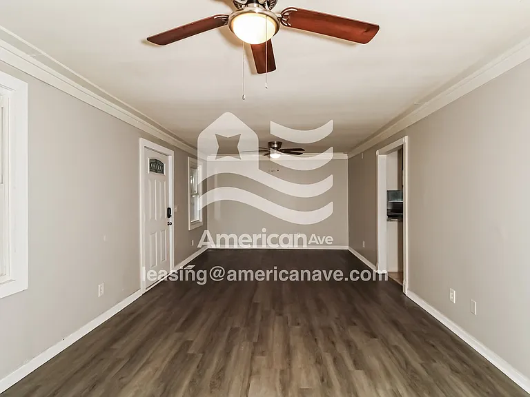 40482_003_living_room_13681198.jpg