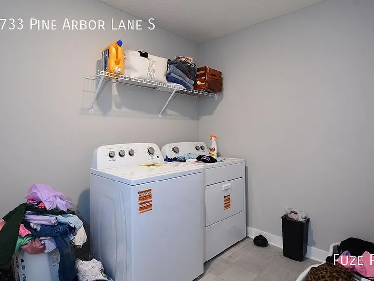 6733 Pine Arbor Ln S — Photo 20