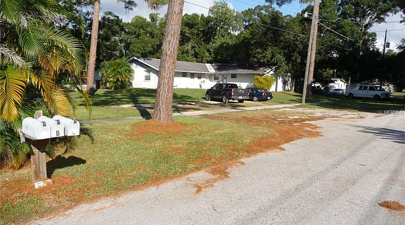 1st image of 600 Saint Petersburg Dr W APT B