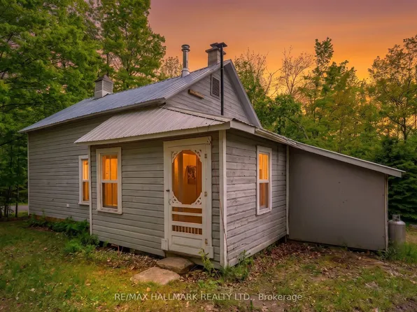 1005 Learners Ln, Minden Hills, ON K0M 2K0