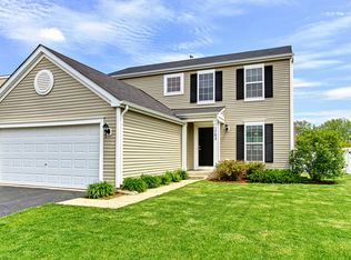 1702 Havens Dr, Woodstock, IL 60098