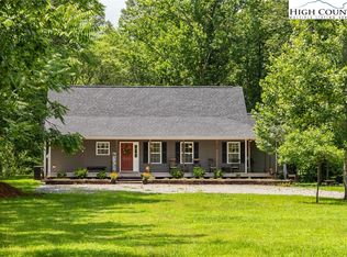 351 Colony Ln, Purlear, NC 28665