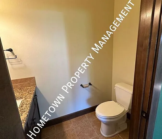 4047 Legacy Dr NE #GUEST HOUSE — Photo 12