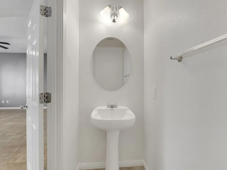 9366 Fitzwilliam Ave — Photo 9