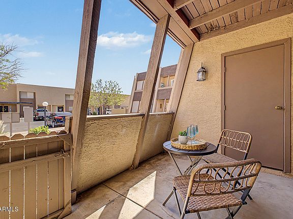 3rd image of 1601 W SUNNYSIDE Drive #166