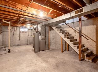 102-148 W 35th St, Davenport, IA