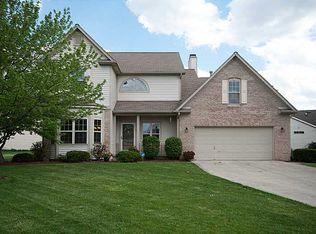 10019 Ashbury Cir, Fishers, IN 46037