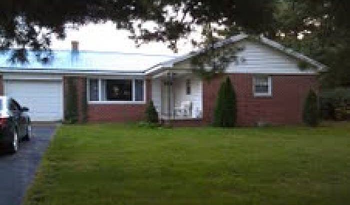 2nd image of 2590 W State Road 218