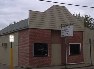 102 S 2nd St, London Mills, IL 61544