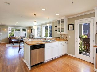 2251 NW 60th St #A, Seattle, WA 98107
