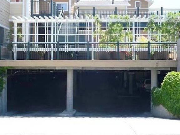 4th image of 1192 Walker Ave