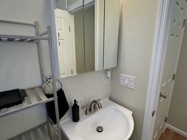 523 Grand Avenue image 14 of 17