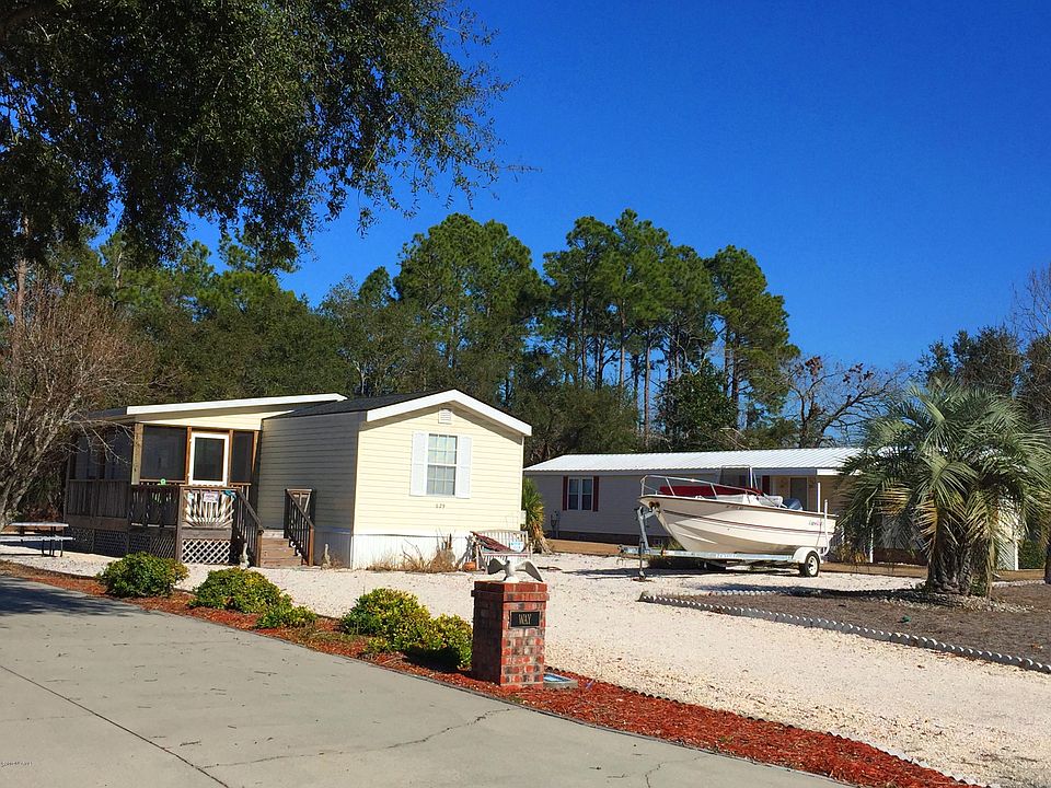 1st image of 629 Live Oak Drive SW