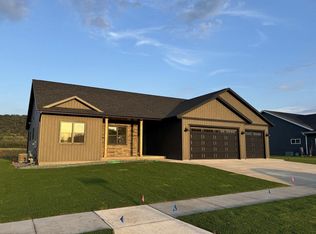 3510 McWain Dr, Holmen, WI 54636