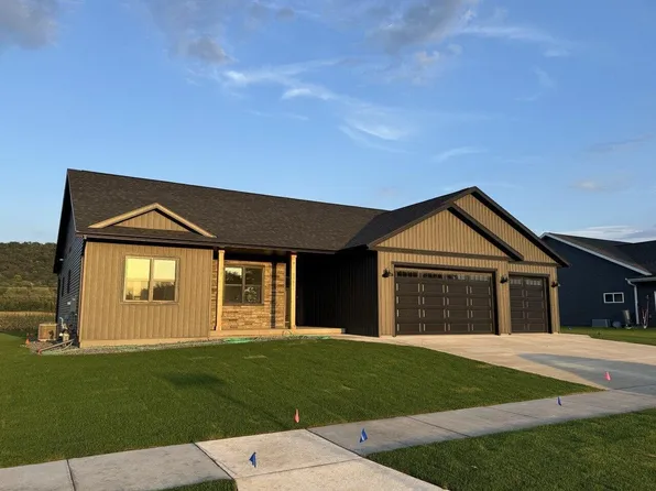 1909 Arches DRIVE, Holmen, WI 54636