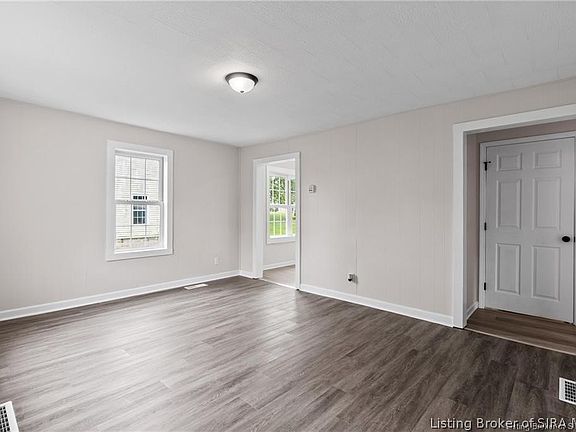 4th image of 612 N College Avenue