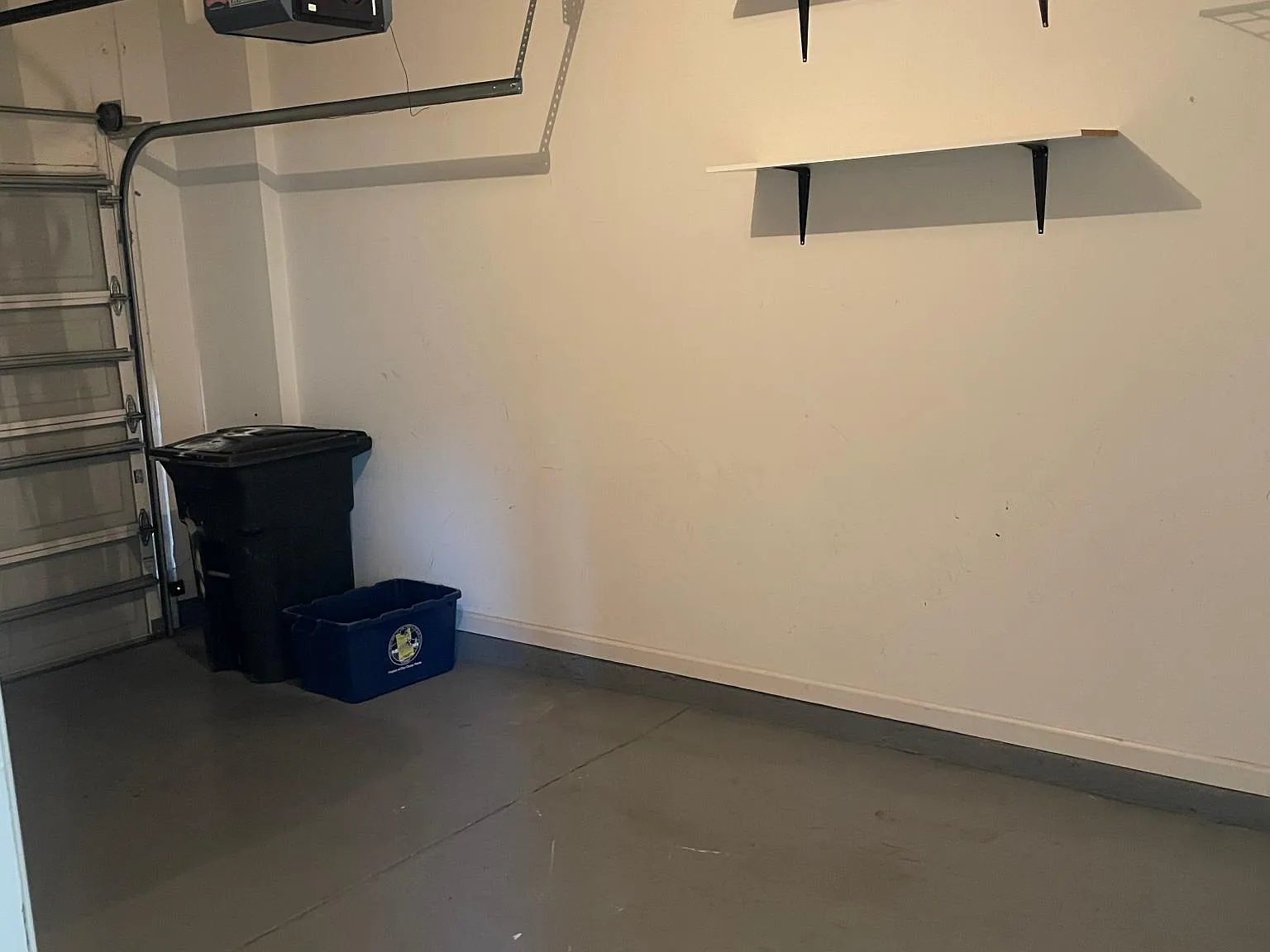 604 Crystal Way — Photo 3