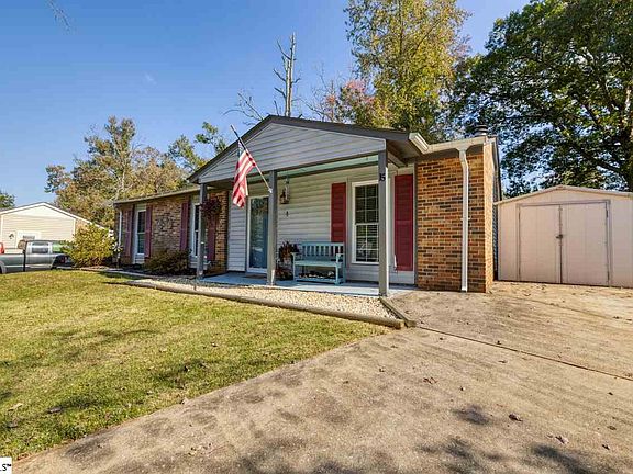 2nd image of 15 River Ct