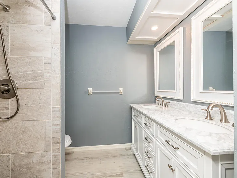 270 E Glassboro Ct #17-1B — Photo 22