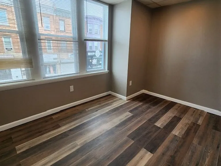 2940 N 22nd St — Photo 5