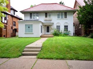 2310 E Newberry Blvd, Milwaukee, WI 53211