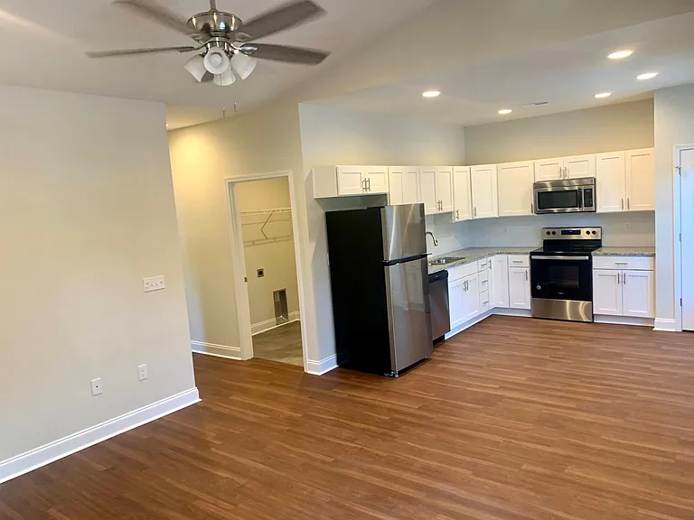 141 Peachtree Ln #141 — Photo 10
