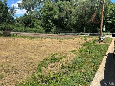 1051 Kuhlman Ln, Saint Louis, MO, 63119