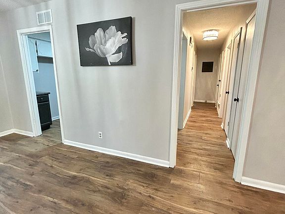 3rd image of 36 Sweetbay Dr